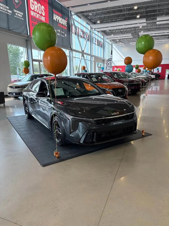 Kia K4 * GT LINE* CARFAX * ОТ ПРЕДСТАВИТЕЛСТВО - изображение 2