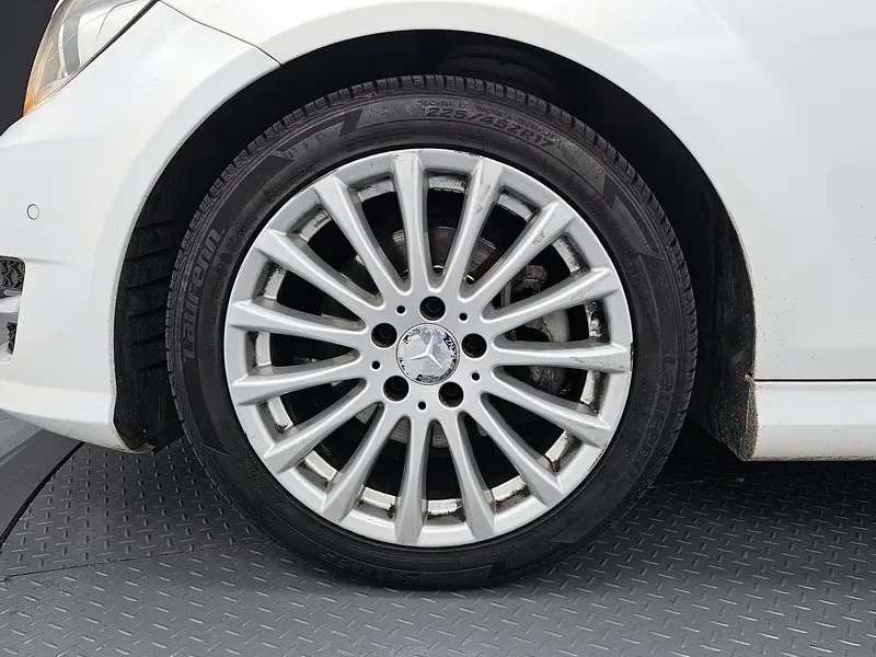 Mercedes-Benz C 220 CDI - изображение 5