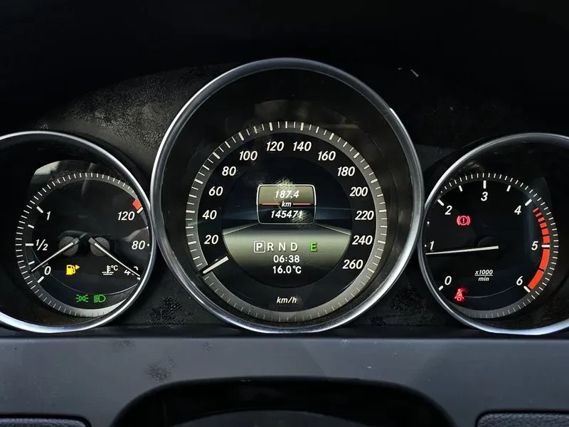 Mercedes-Benz C 220 CDI - изображение 8