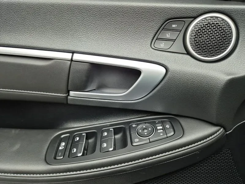 Hyundai Sonata 1.6 TURBO PREMIUM PLUS, снимка 17 - Автомобили и джипове - 55087534