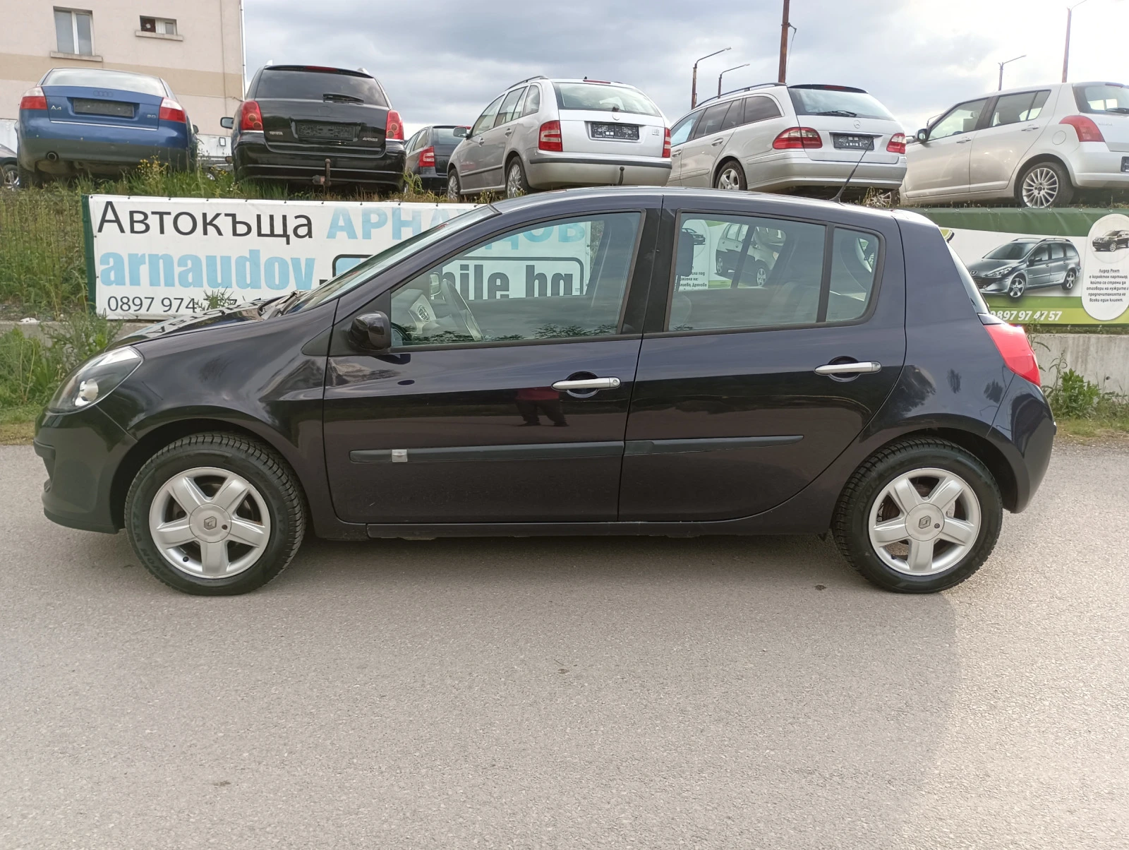 Renault Clio 1.2i 90 000км - изображение 5