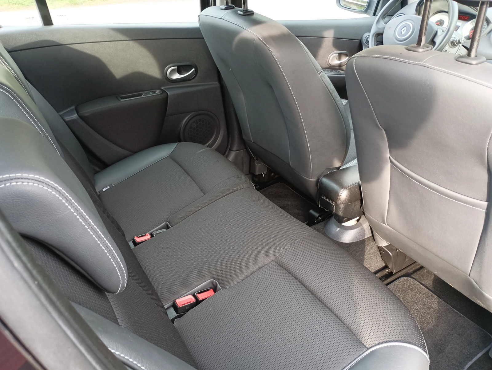 Renault Clio 1.2i 90 000км | Mobile.bg — изображение 11