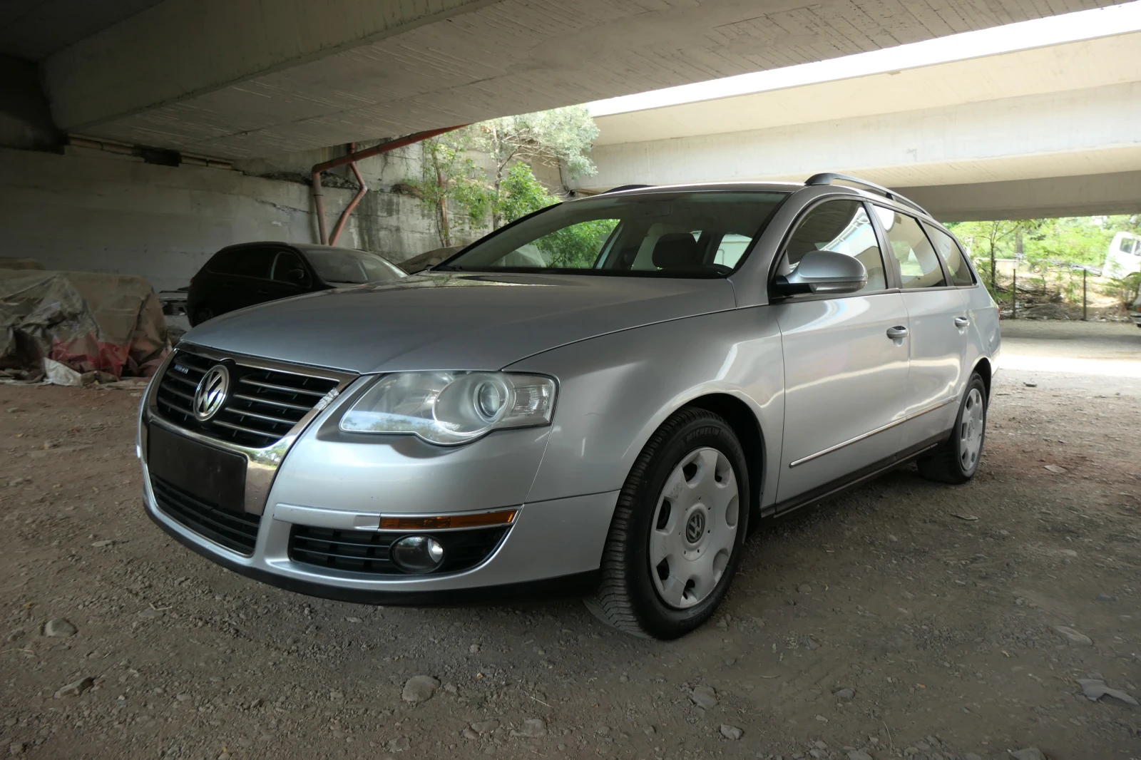 VW Passat 1.9TDI 105кс NAVI АВТОПИЛОТ COMFORTLINE - изображение 3