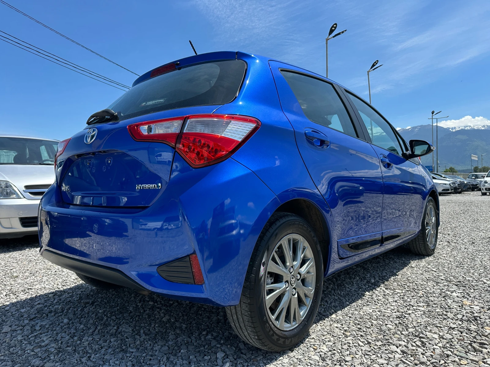 Toyota Yaris 1.5 Hybrid E6B FACE - изображение 3