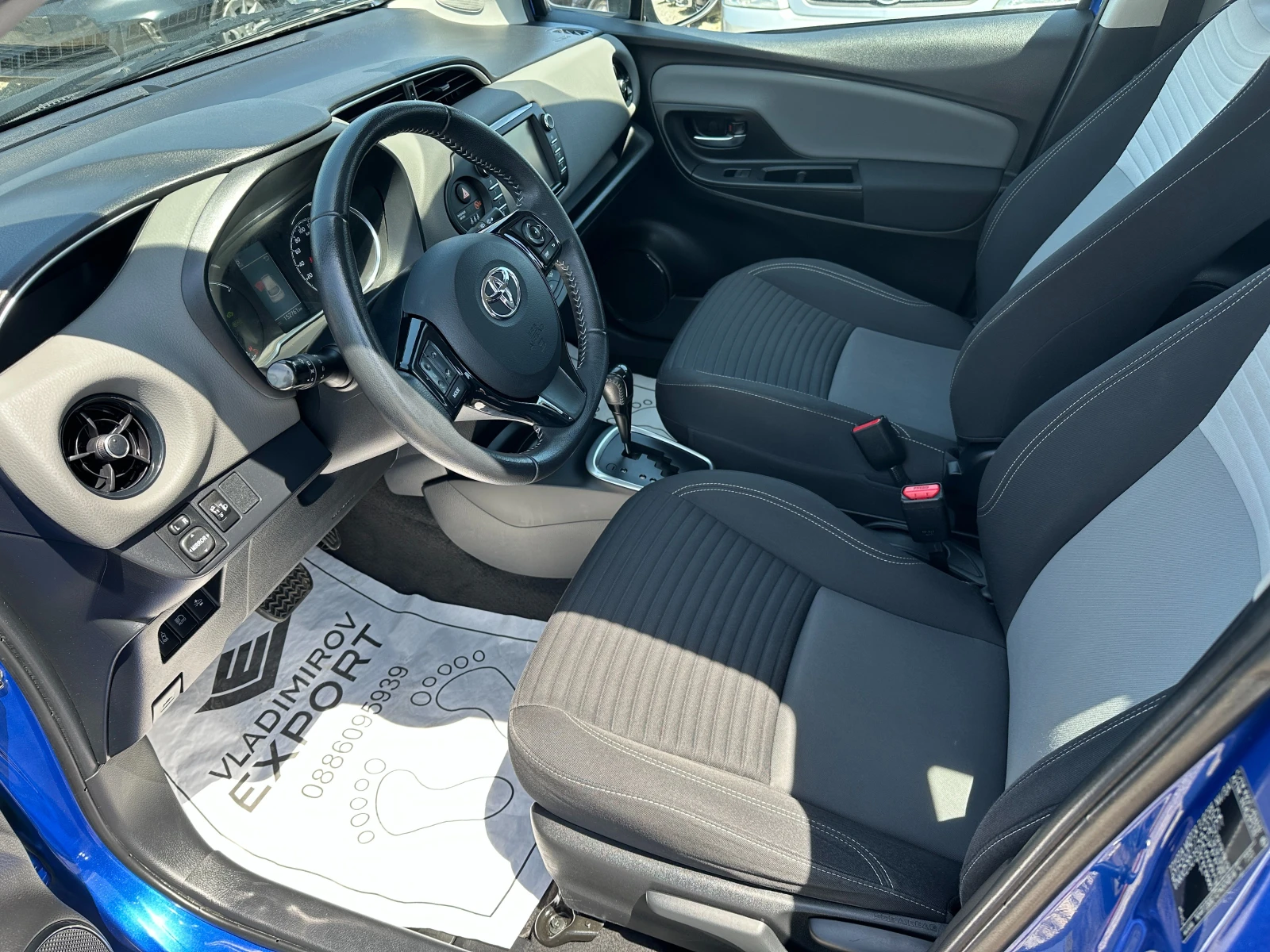 Toyota Yaris 1.5 Hybrid E6B FACE - изображение 6