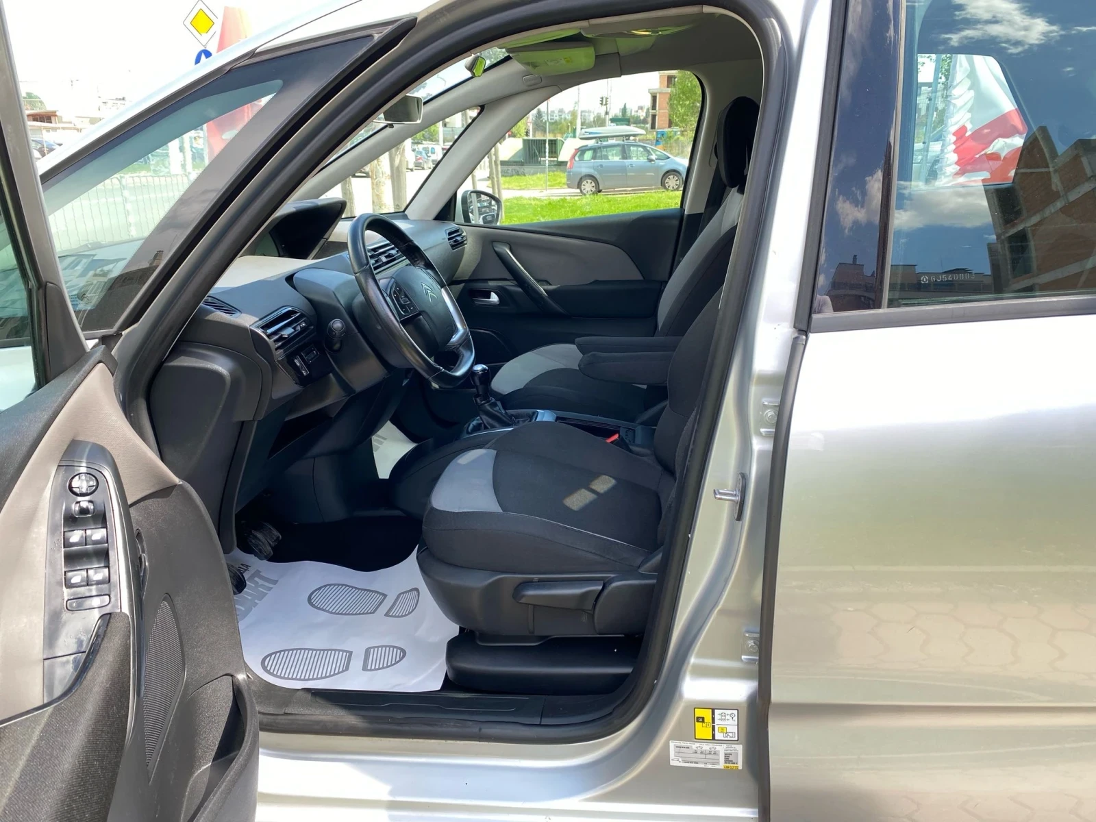 Citroen C4 Picasso 1.6HDi/EURO.6B/NAVI - изображение 7