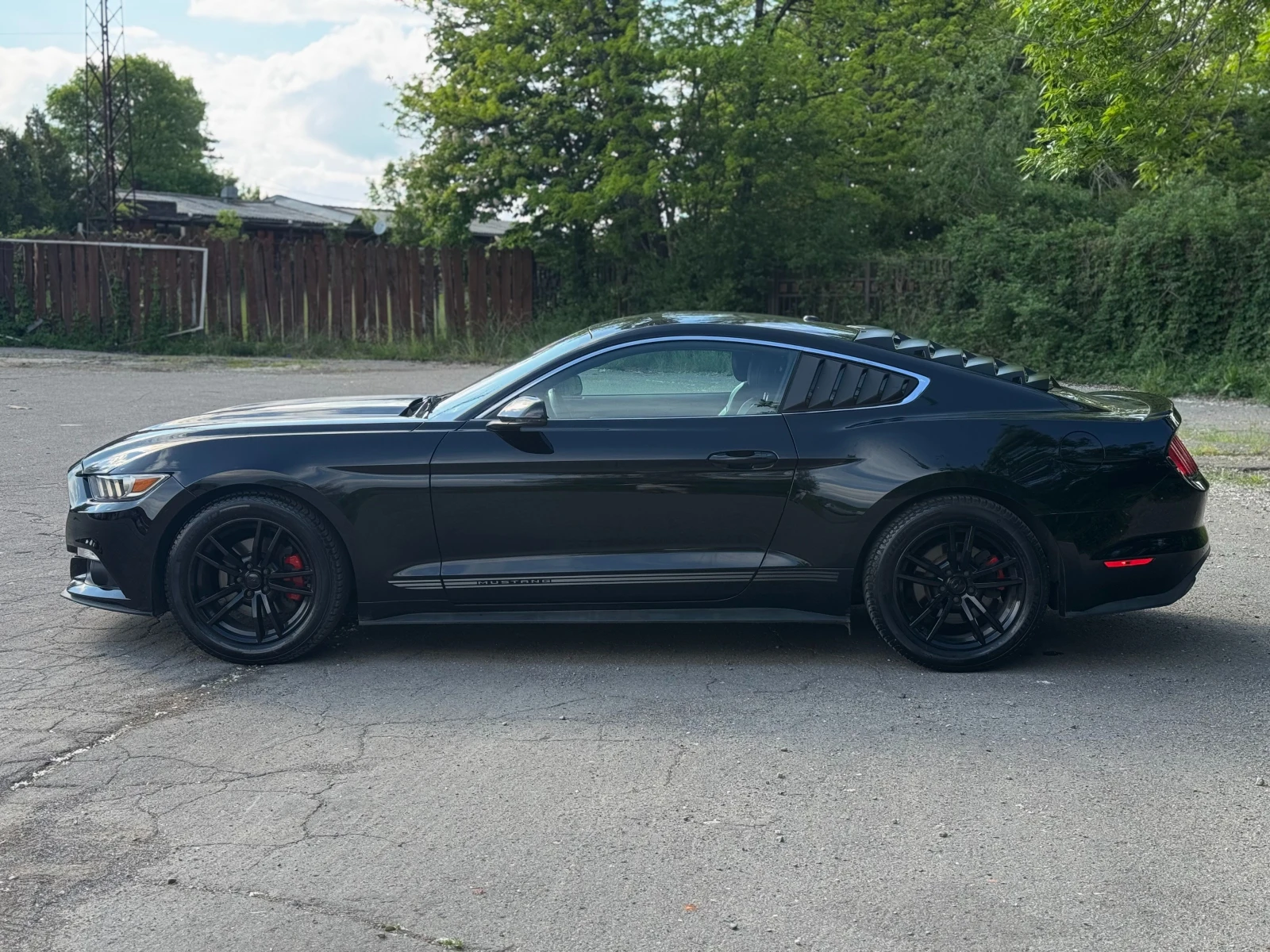 Ford Mustang 2.3 ECOBOOST PREMIUM / NAVI / КОЖА - изображение 3