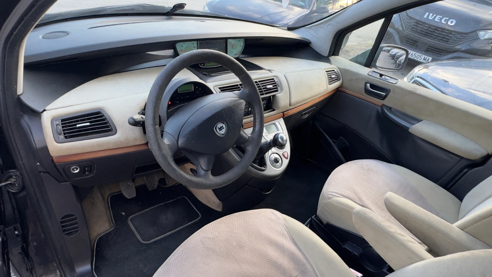 Lancia Phedra 7 местна - изображение 7