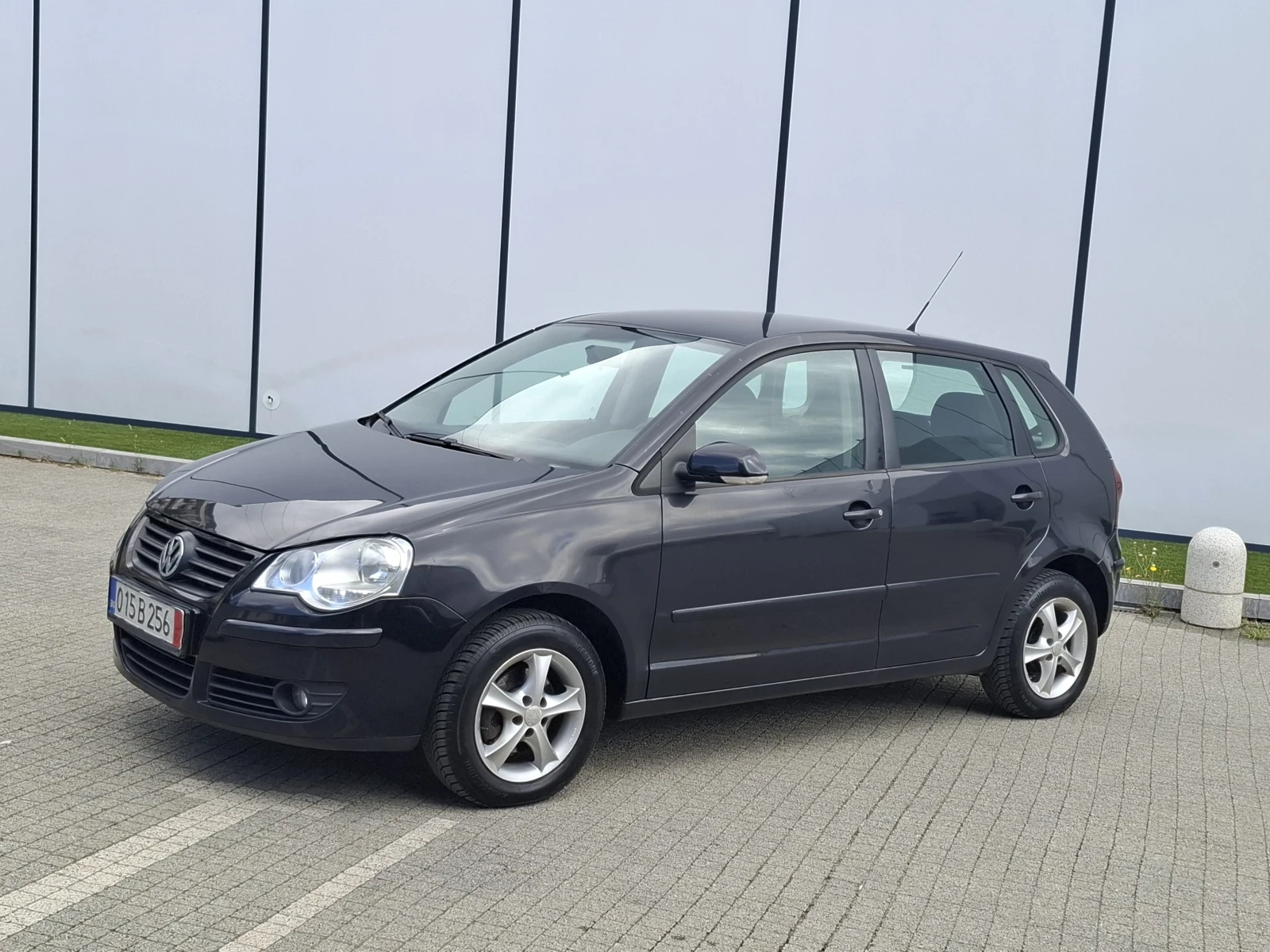 VW Polo 1.2i* (70кс)* * FACELIFT* * KLIMATRONIK* * НОВ ВНО - изображение 4