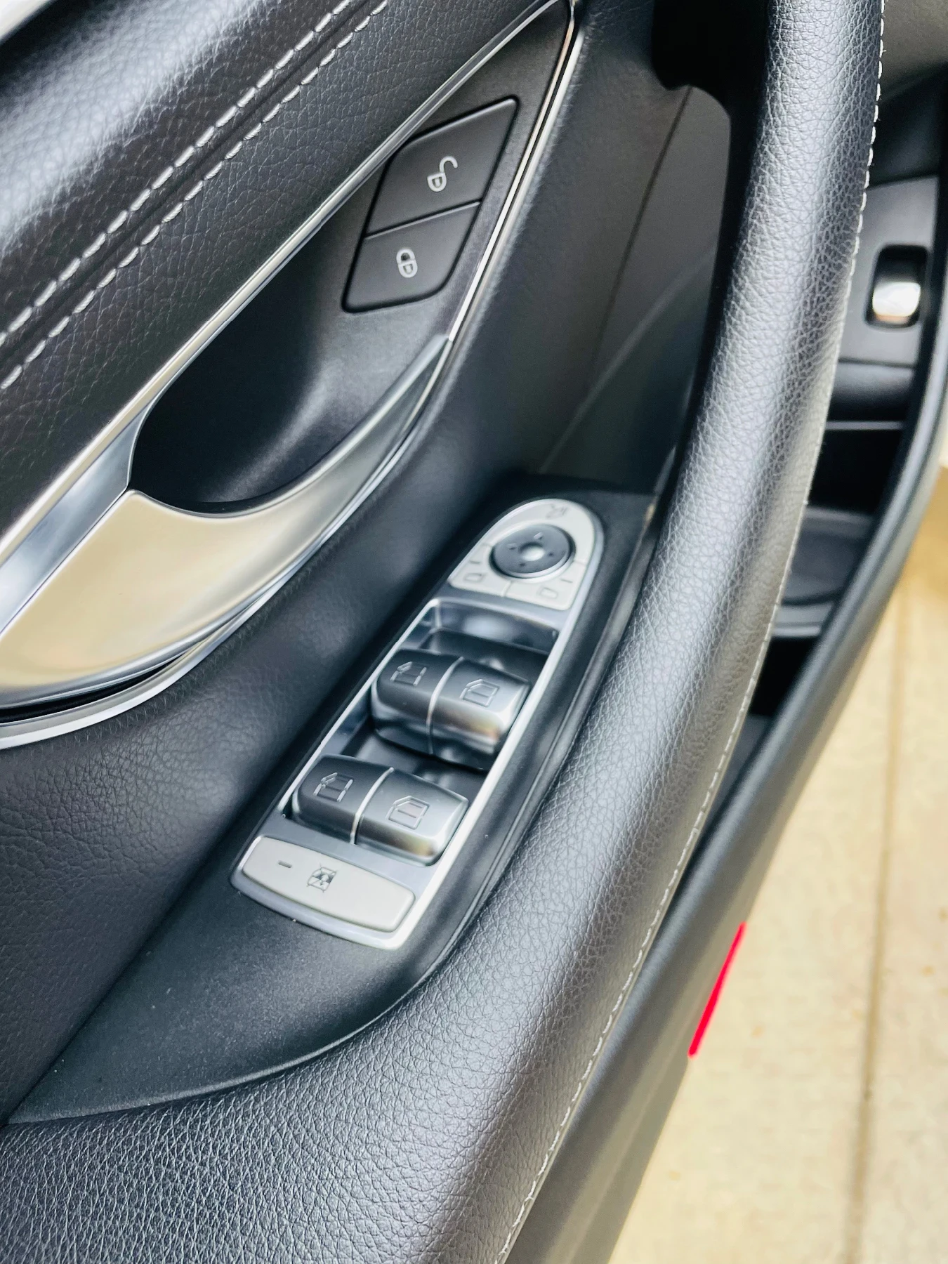 Mercedes-Benz E 400 E400d T 4M 2X AMG Line NIGHT+ P | Mobile.bg   11