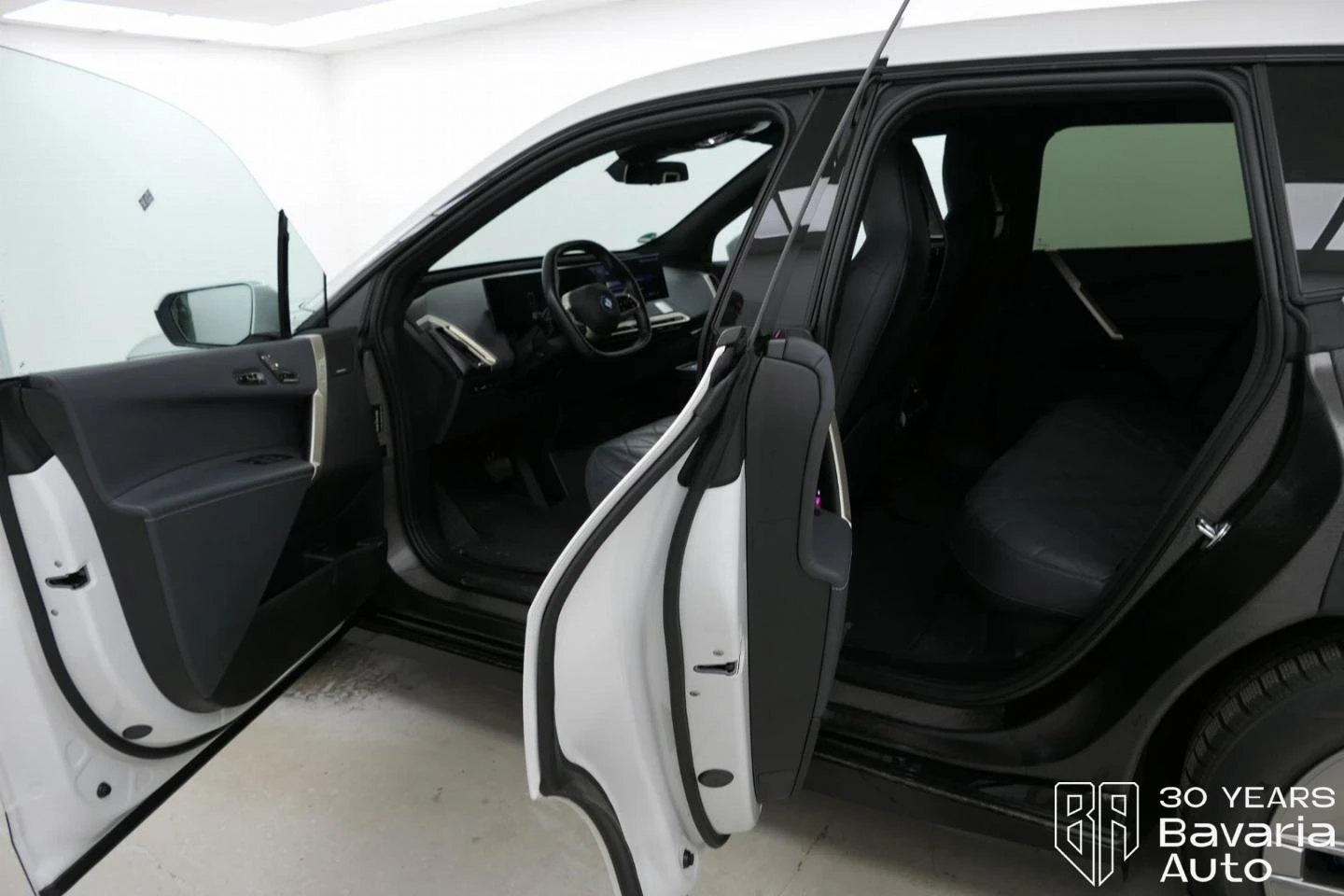 BMW iX 50 xDrive Sport Paket - изображение 5