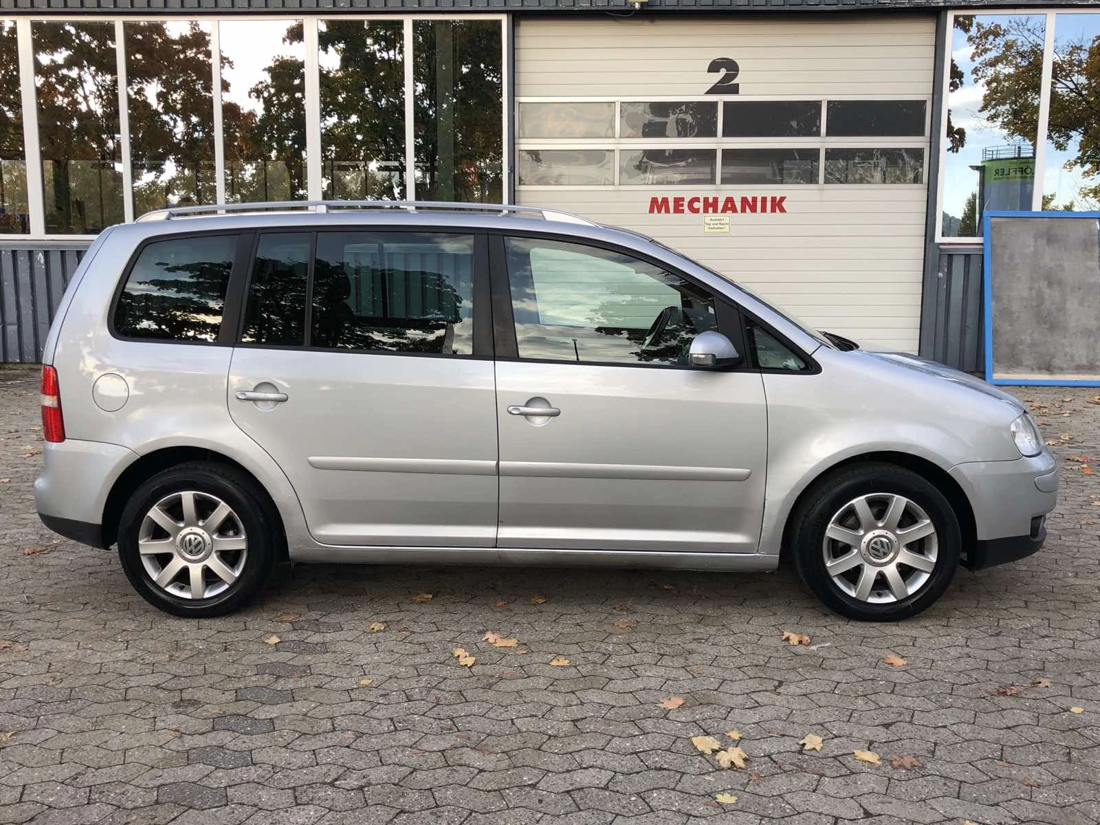 VW Touran  - изображение 2