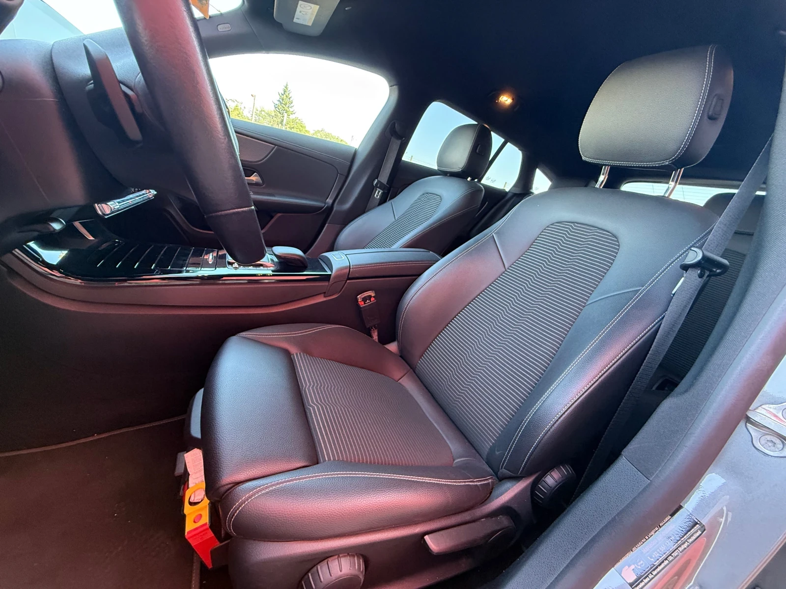 Mercedes-Benz CLA 220 52000km* БАРТЕР* Wide* Screen, снимка 12 - Автомобили и джипове - 53908490