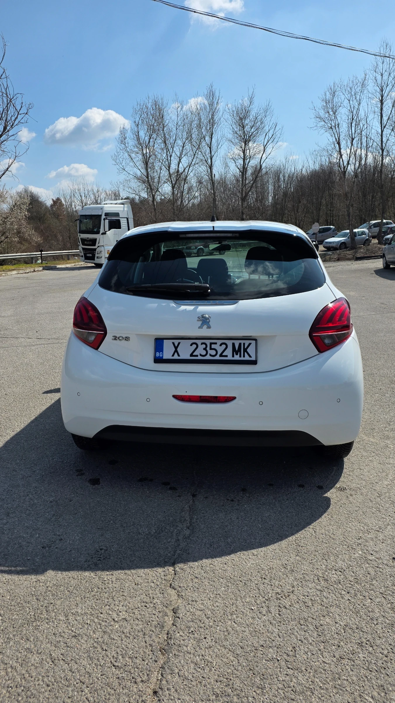 Peugeot 208, снимка 7 - Автомобили и джипове - 53917897