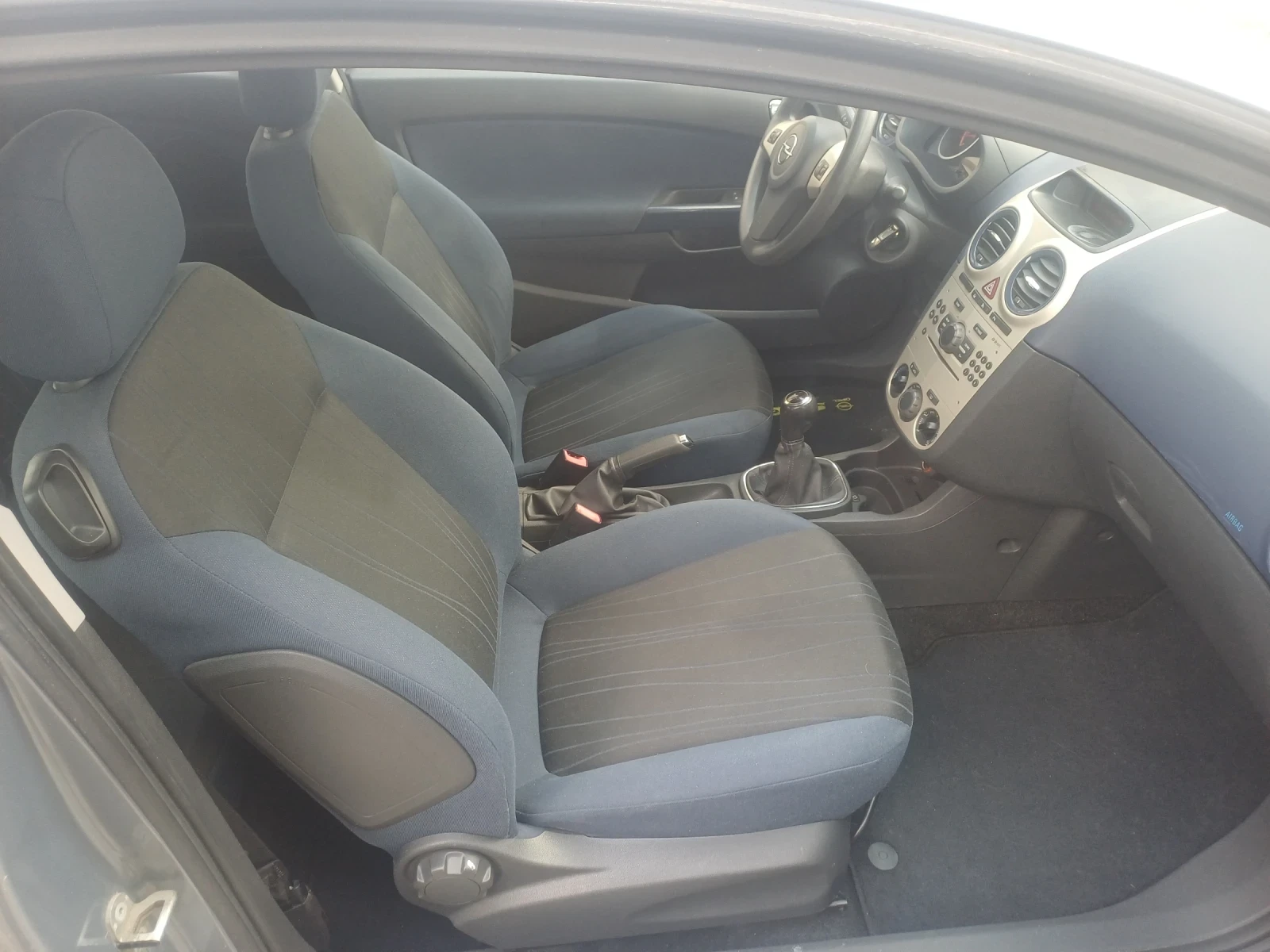 Opel Corsa 1.2БЕНЗИН 166ХИЛ.КМ КАТО НОВА, снимка 12 - Автомобили и джипове - 53973219