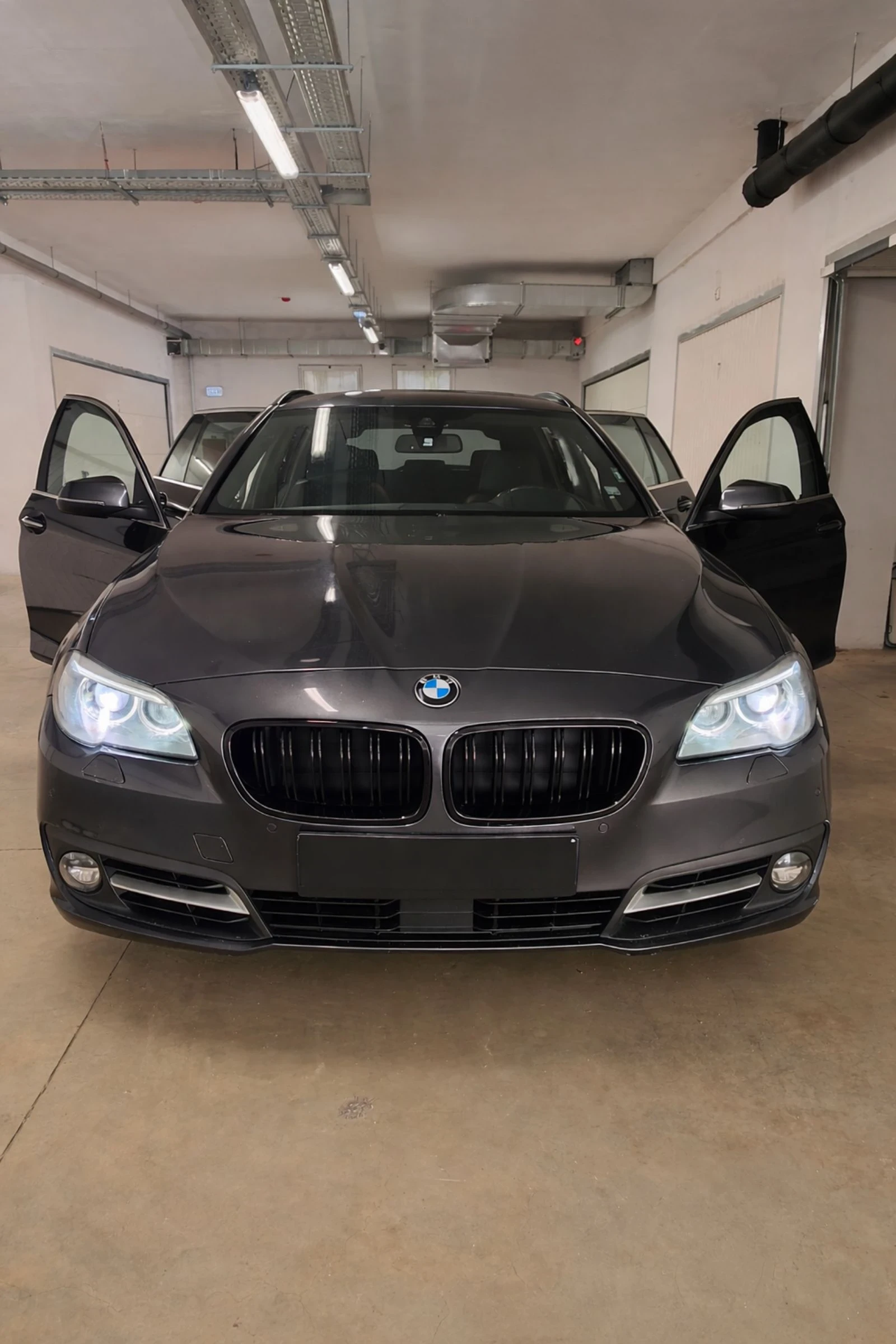 BMW 530 xDrive * Facelift* DISTRONIC* HEAD UP* ШВЕЙЦАРИЯ* , снимка 3 - Автомобили и джипове - 54250846