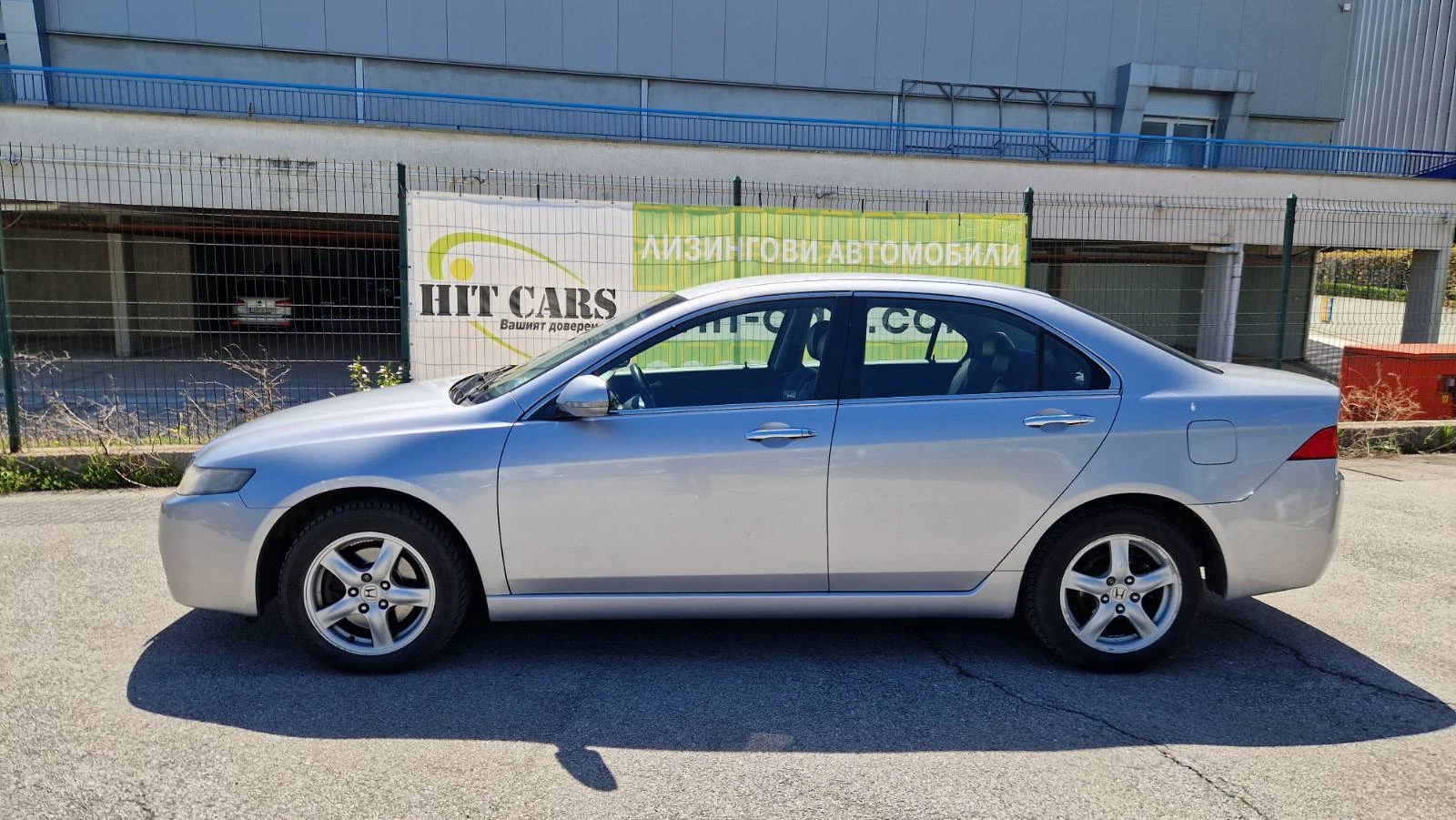 Honda Accord 2.0 VTEC, снимка 4 - Автомобили и джипове - 54333663