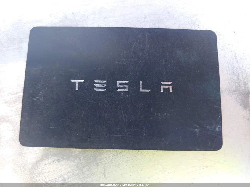 Tesla Model Y Awd/Long Range Dual Motor All-Wheel Drive, снимка 11 - Автомобили и джипове - 54366923