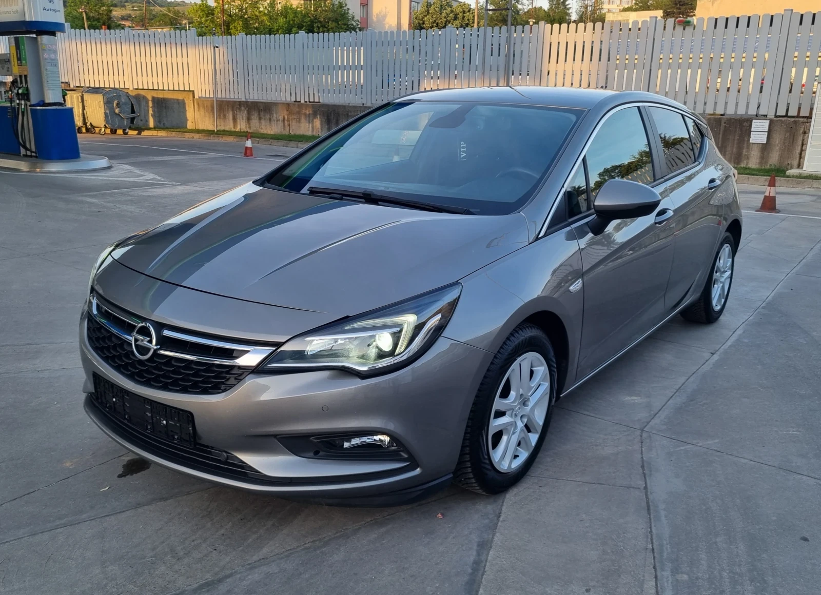Opel Astra 1.6CDTI 110HP NAVI/LED/XENON