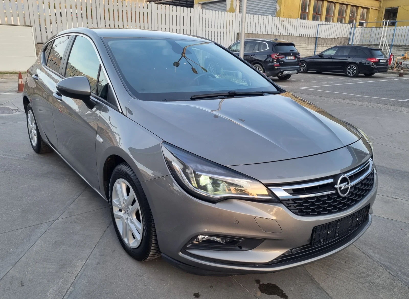 Opel Astra 1.6CDTI 110HP NAVI/LED/XENON, снимка 6 - Автомобили и джипове - 54678923