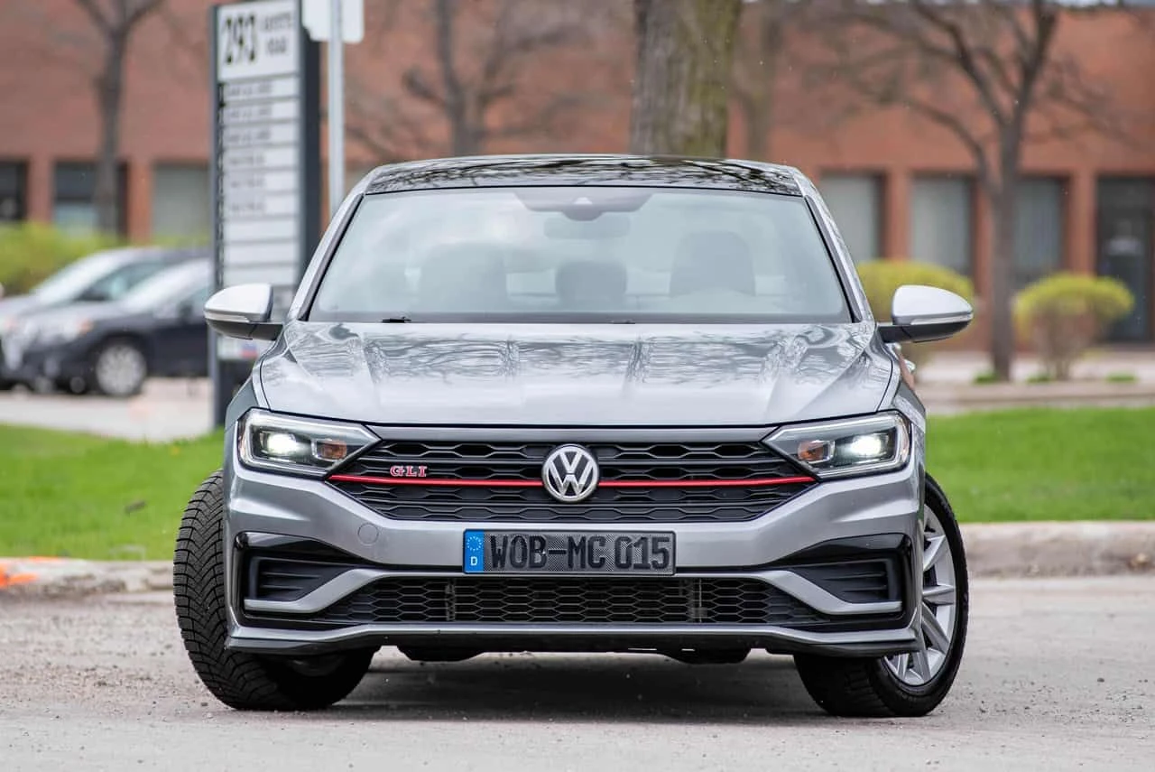VW Jetta * GLI * АВТОКРЕДИТ БЕЗ ПЪРВОНАЧАЛНА ВНОСКА* , снимка 5 - Автомобили и джипове - 54978208