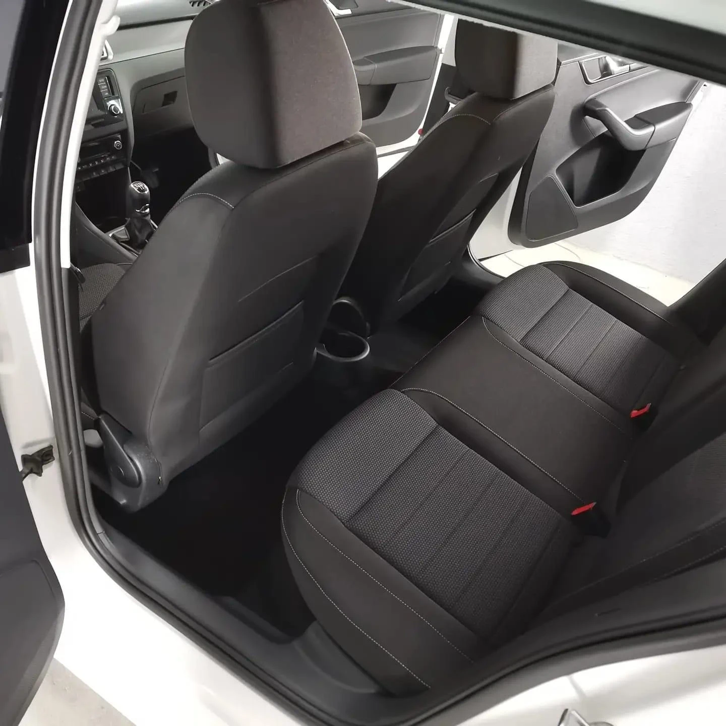 Skoda Rapid, снимка 5 - Автомобили и джипове - 55618717