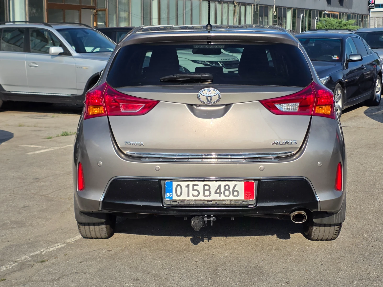Toyota Auris 1.6i 132k.c EURO 5B , снимка 4 - Автомобили и джипове - 55385848