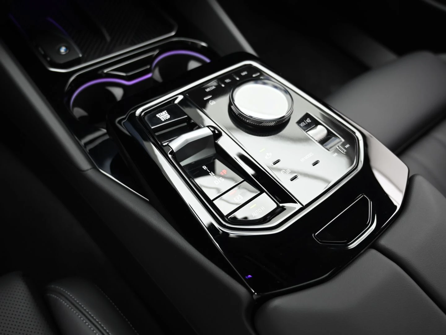 BMW 523 КРАЙНА ЦЕНА, снимка 9 - Автомобили и джипове - 55435443