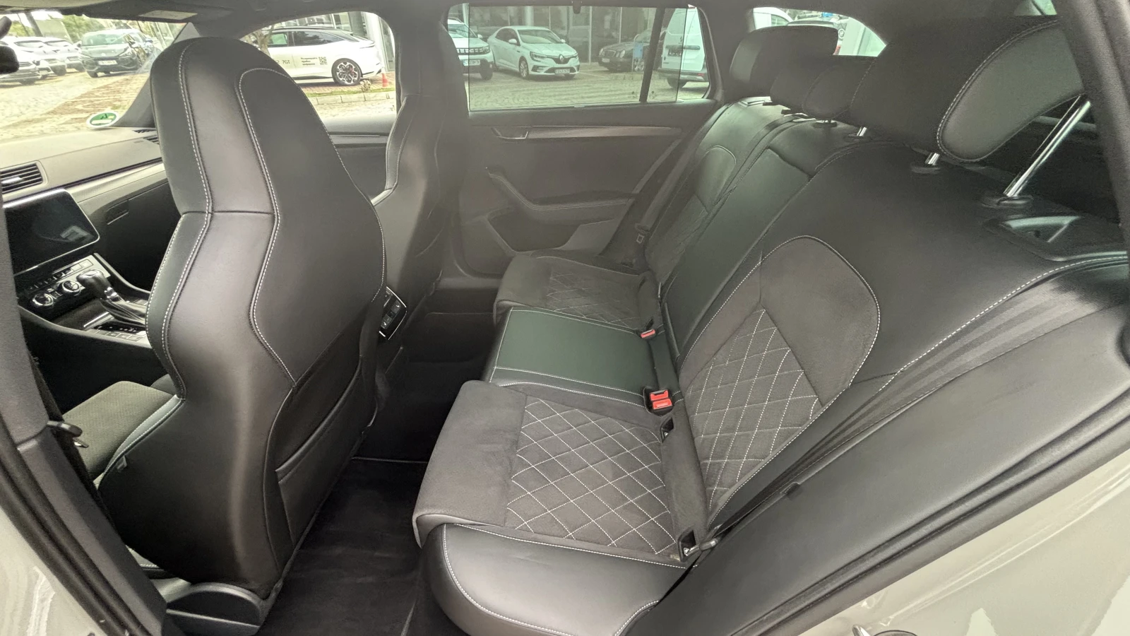 Skoda Superb 2000куб. / 200 к.с. 4x4, снимка 13 - Автомобили и джипове - 56105673