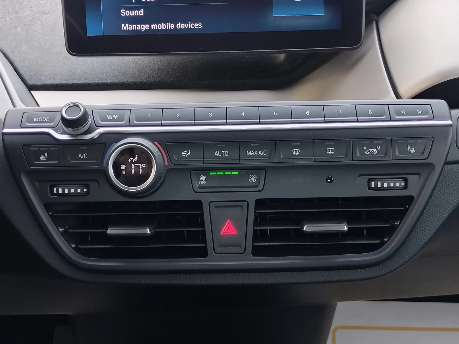 BMW i3 120Ah/170 к.с., снимка 14 - Автомобили и джипове - 56354507