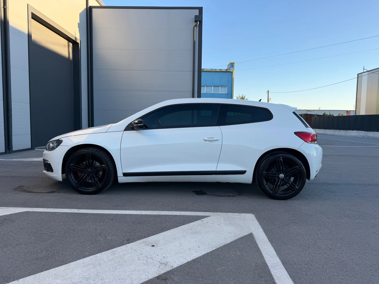 VW Scirocco, снимка 4 - Автомобили и джипове - 56363235