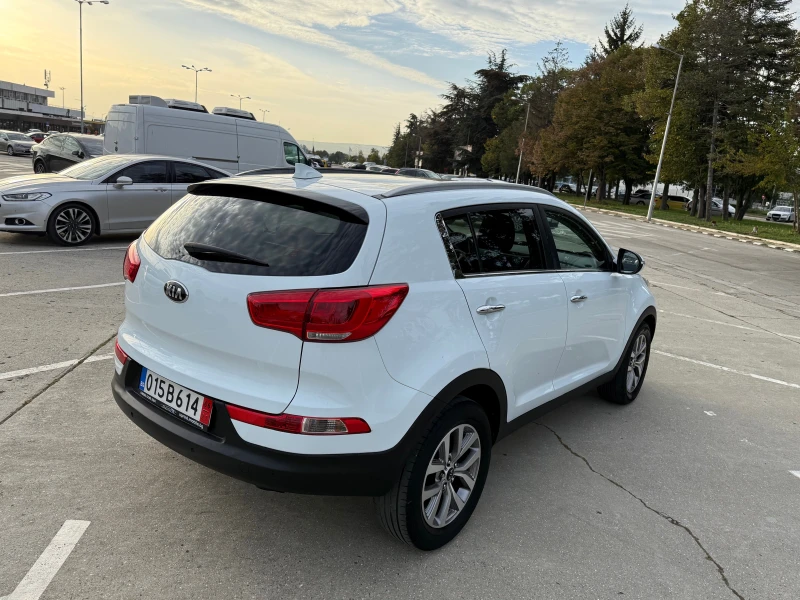 Kia Sportage 1.7///Panorama///Navi///Kamera///Face///, снимка 8 - Автомобили и джипове - 47549971