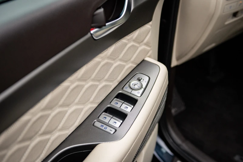 Hyundai Palisade Ultimate* 7-Seater* Head-Up* 360Cam* H&K Sound* Na, снимка 14 - Автомобили и джипове - 52670459