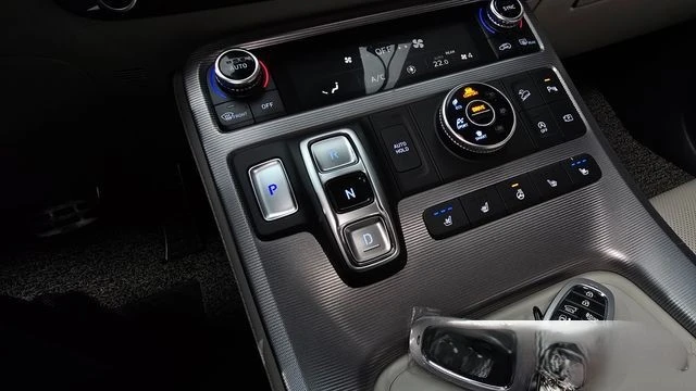 Hyundai Palisade Сигурна покупка с гаранция до 2г.Сервиз, Части, снимка 15 - Автомобили и джипове - 53098329