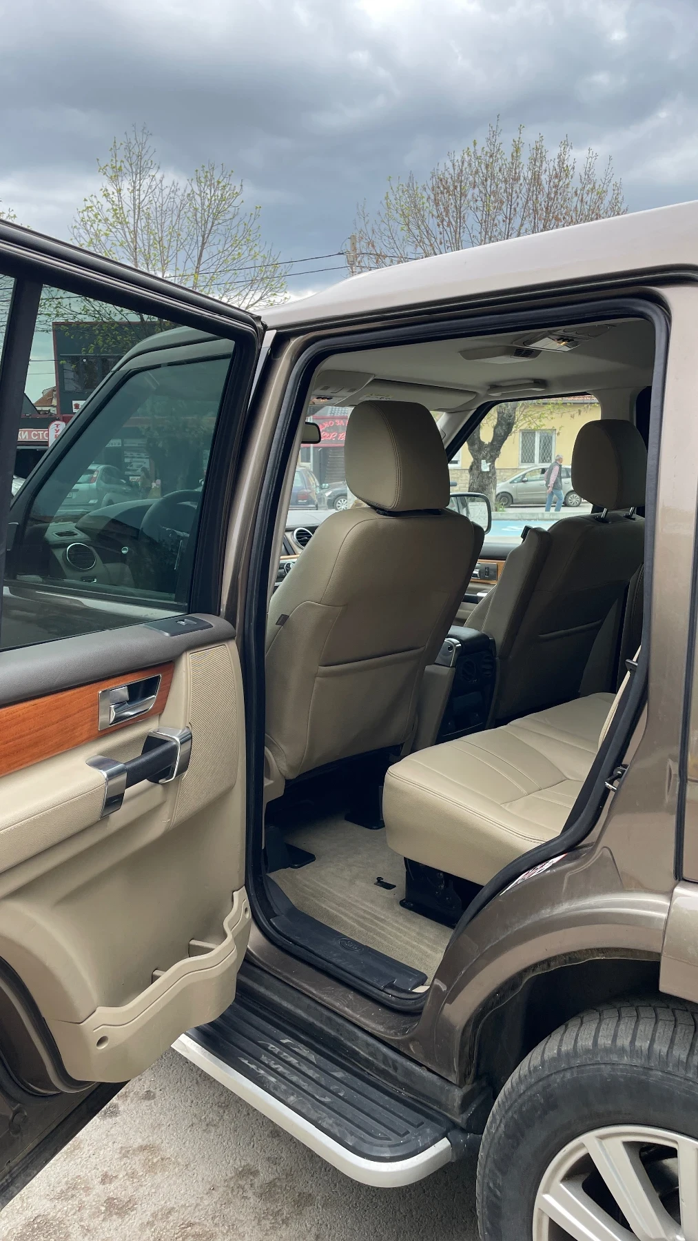Land Rover Discovery 4 SDV6 SE - изображение 8