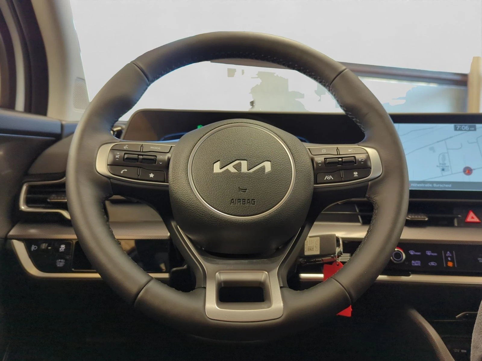 Kia Sportage 1.6T/HYBRID/215HP/VISION/NAVI/CARPLAY/H&B/170fpr | Mobile.bg   12