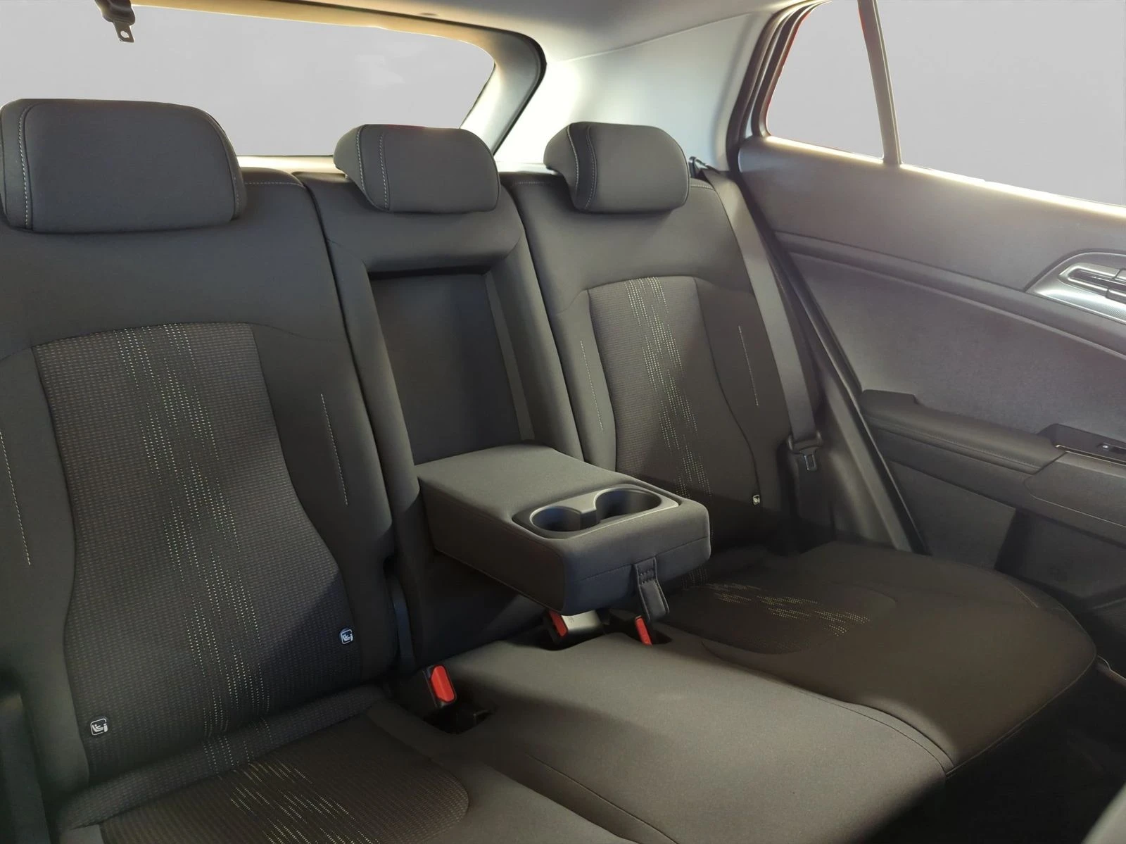 Kia Sportage 1.6T/HYBRID/215HP/VISION/NAVI/CARPLAY/H&B/170fpr | Mobile.bg   16