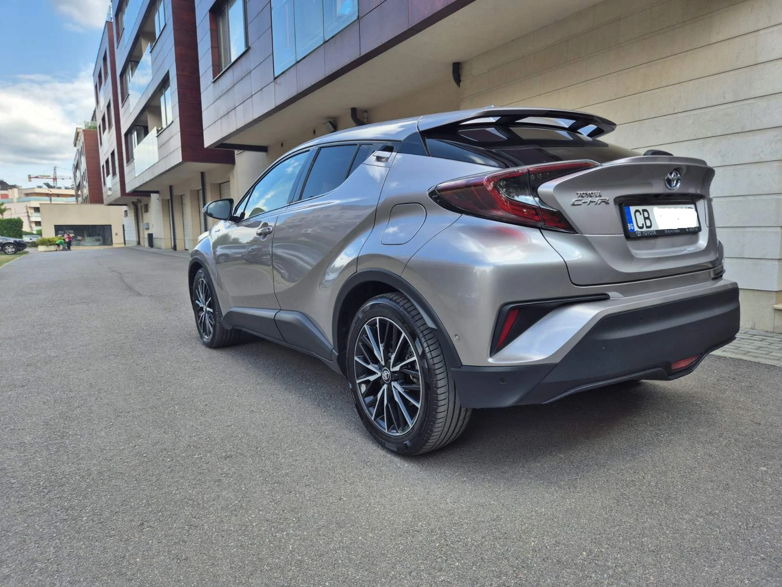 Toyota C-HR Гаранция до 2029г - изображение 5