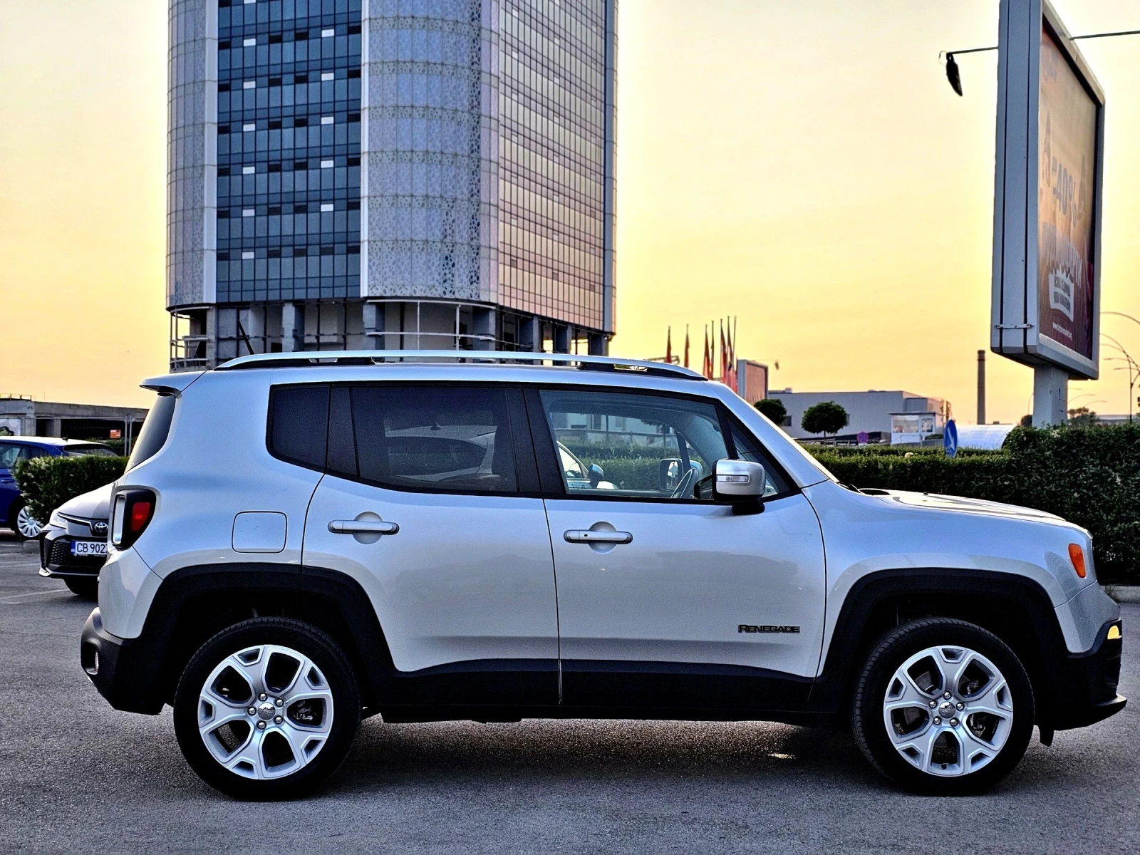 Jeep Renegade Limited #1.4T 170к.с. #4x4 #120 000км. #Swiss  - изображение 4