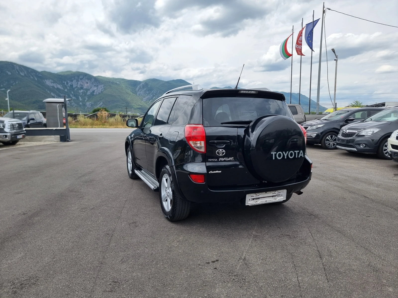 Toyota Rav4 2.2D4D - изображение 5