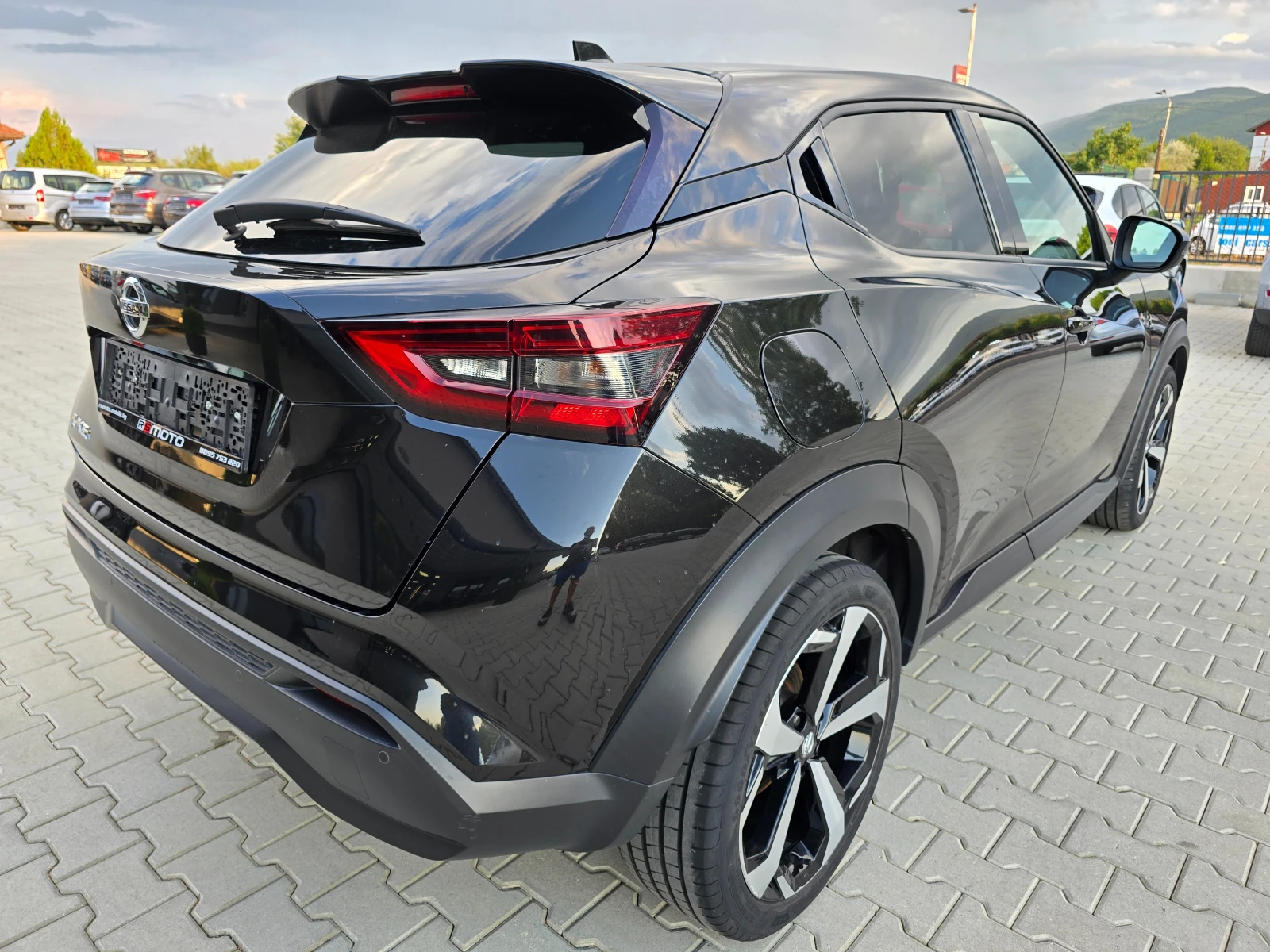 Nissan Juke Tekna, 360 Камера, Кожа, Подгрев, Distronic, Bose! - изображение 3
