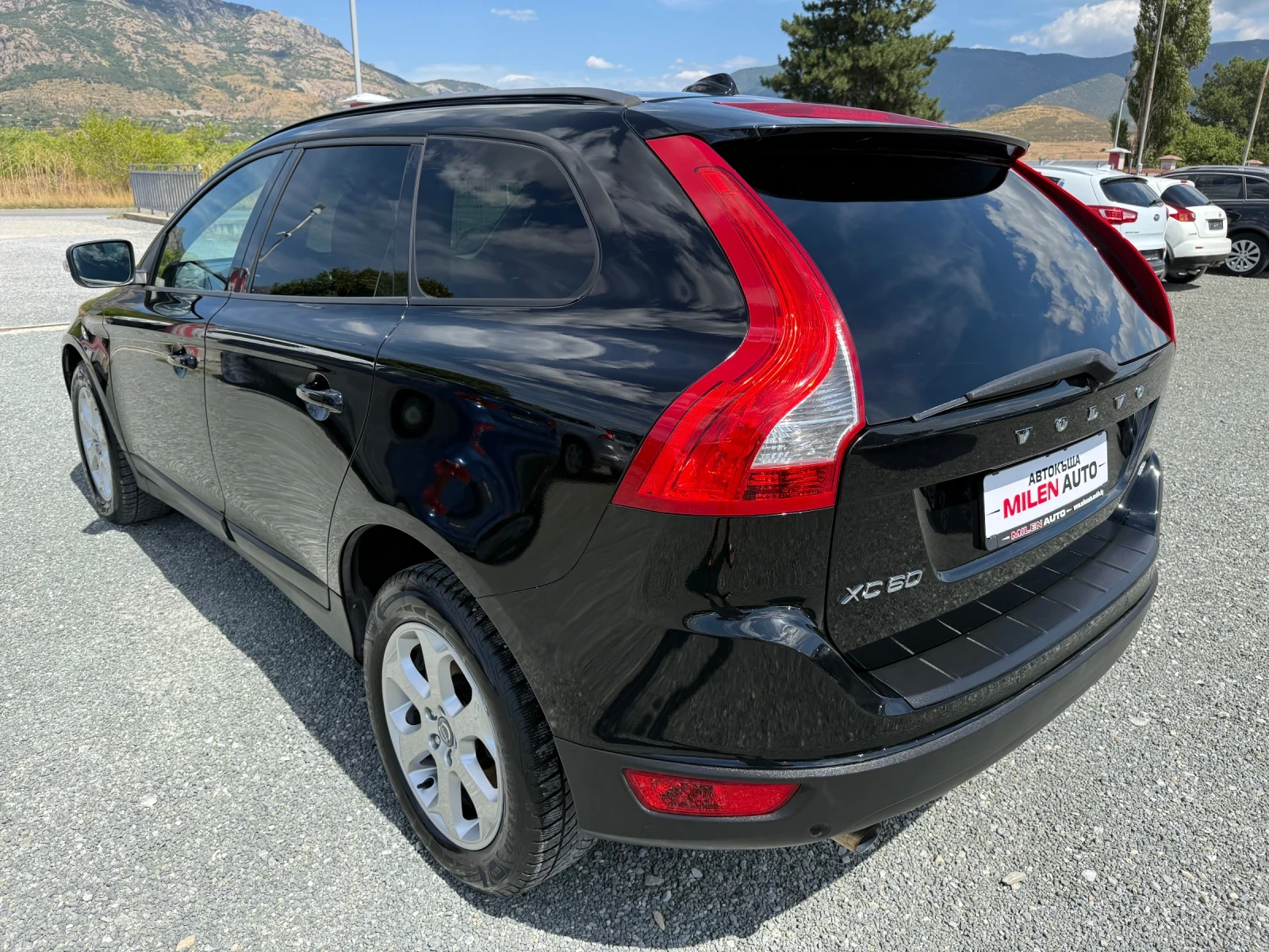 Volvo XC60 (KATO НОВА)^(4x4) - изображение 8