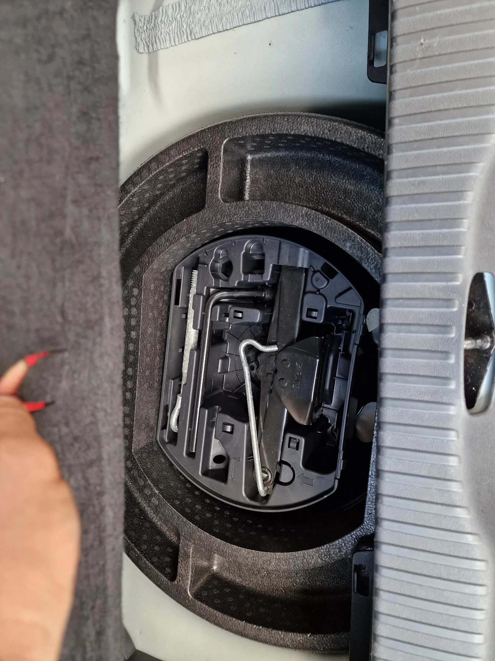 Citroen C3 Aircross  1.2i-NAVY/LED/PANORAMA/100% реални км, снимка 17 - Автомобили и джипове - 53978997