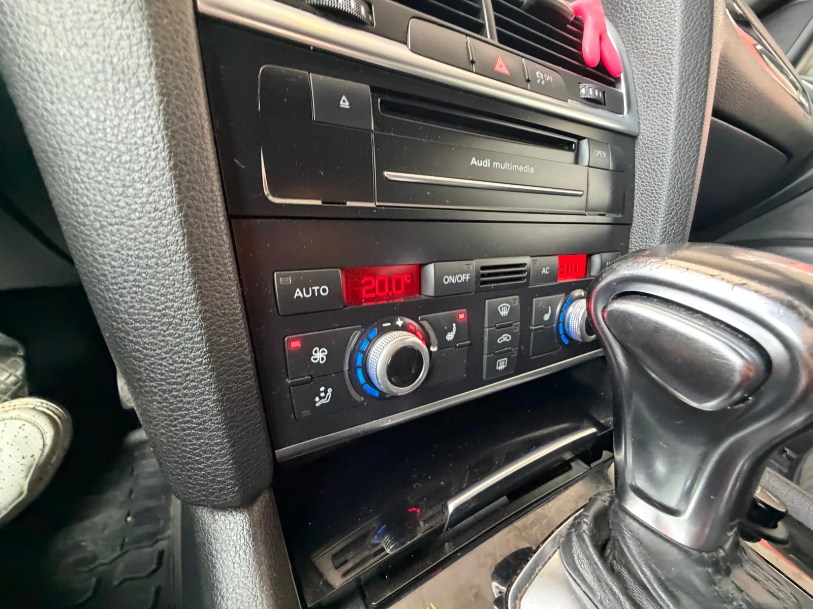 Audi Q7 3.0D* LED* 2012г* НА* ПРУЖИНИ, снимка 13 - Автомобили и джипове - 54204855