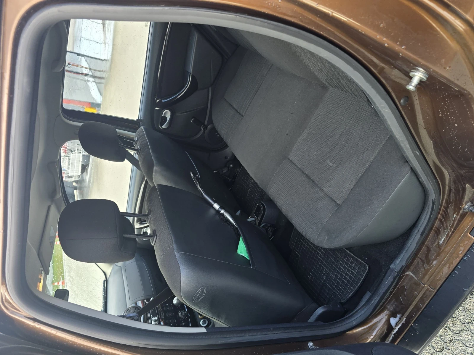 Dacia Duster 4х4, снимка 8 - Автомобили и джипове - 54254552