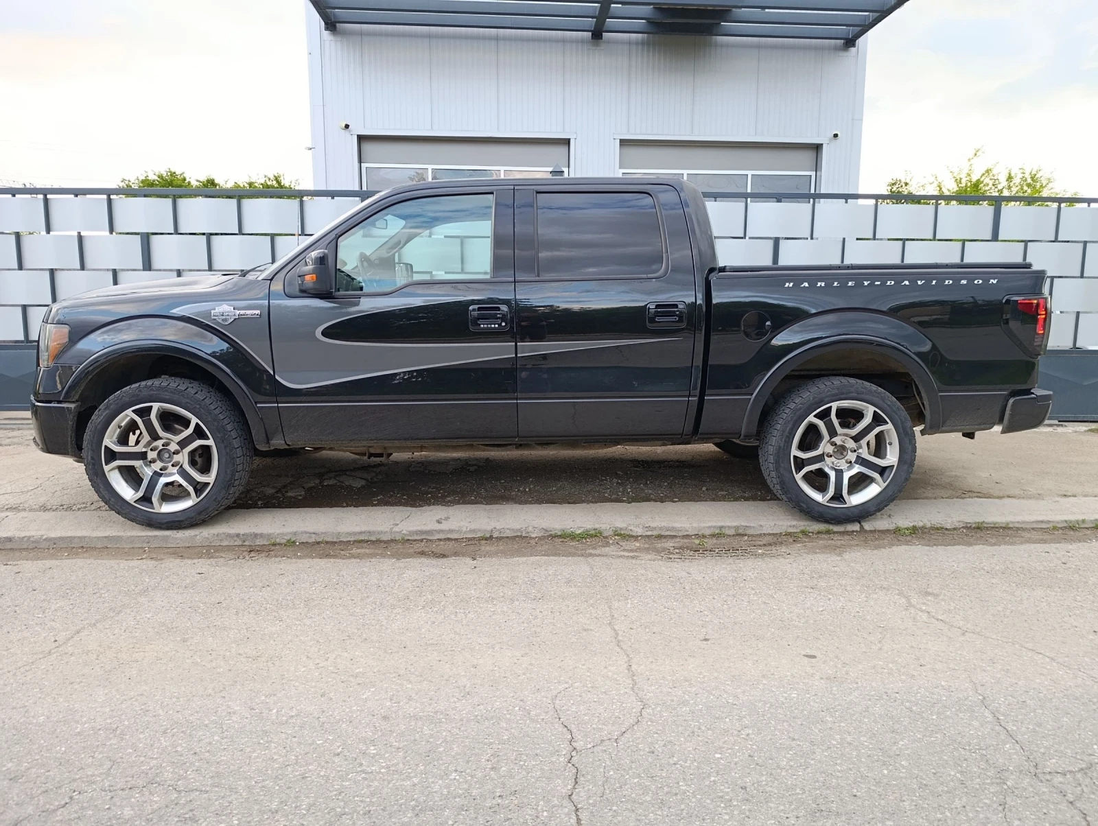 Ford F150 6.2 Harley Davidson АГУ, снимка 2 - Автомобили и джипове - 54789065