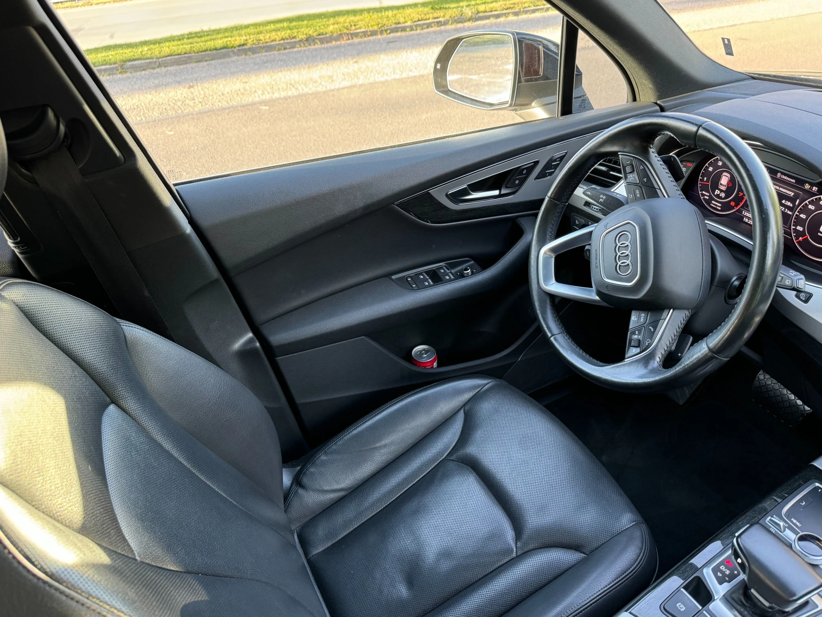 Audi Q7 S Line, снимка 14 - Автомобили и джипове - 55211636
