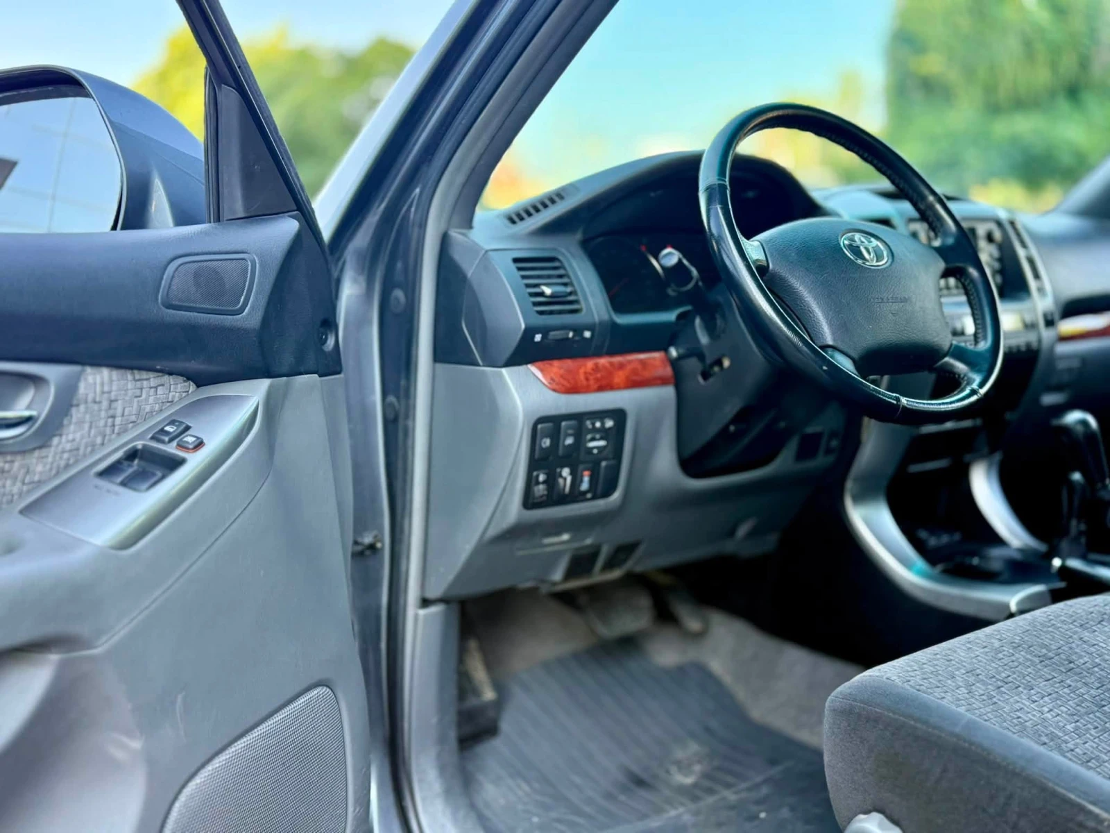 Toyota Land cruiser 220000 km ! АВТОМАТ , снимка 11 - Автомобили и джипове - 55648878