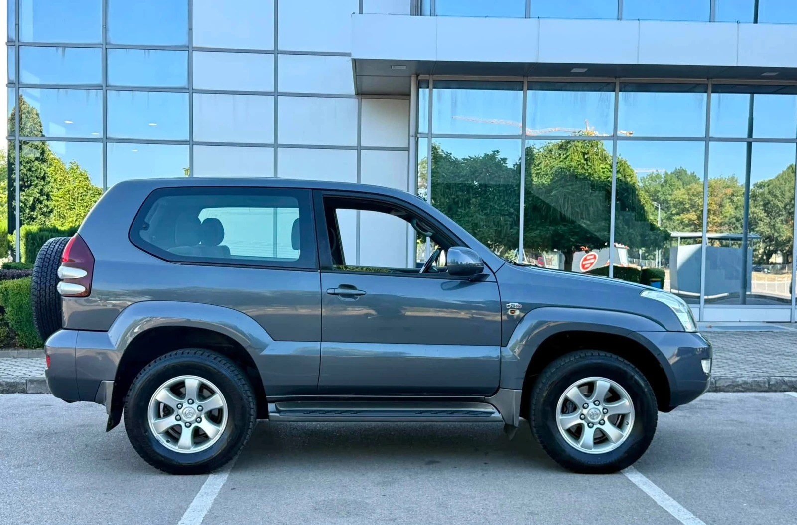 Toyota Land cruiser 220000 km ! АВТОМАТ , снимка 7 - Автомобили и джипове - 55648878