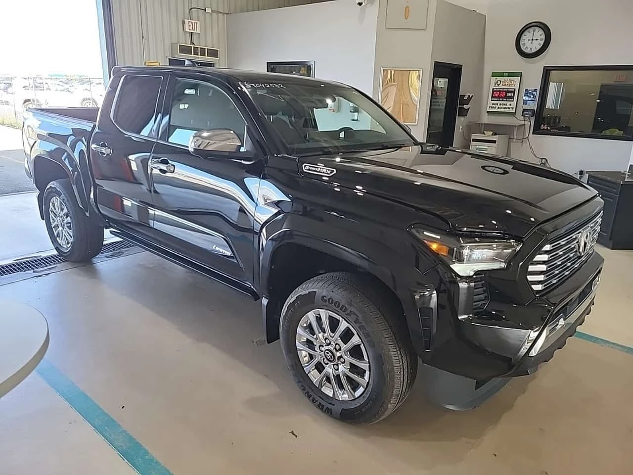 Toyota Tacoma * 4x4 Double Cab Auto Sb Hybrid Double Cab Limited | Mobile.bg � ����������� 2